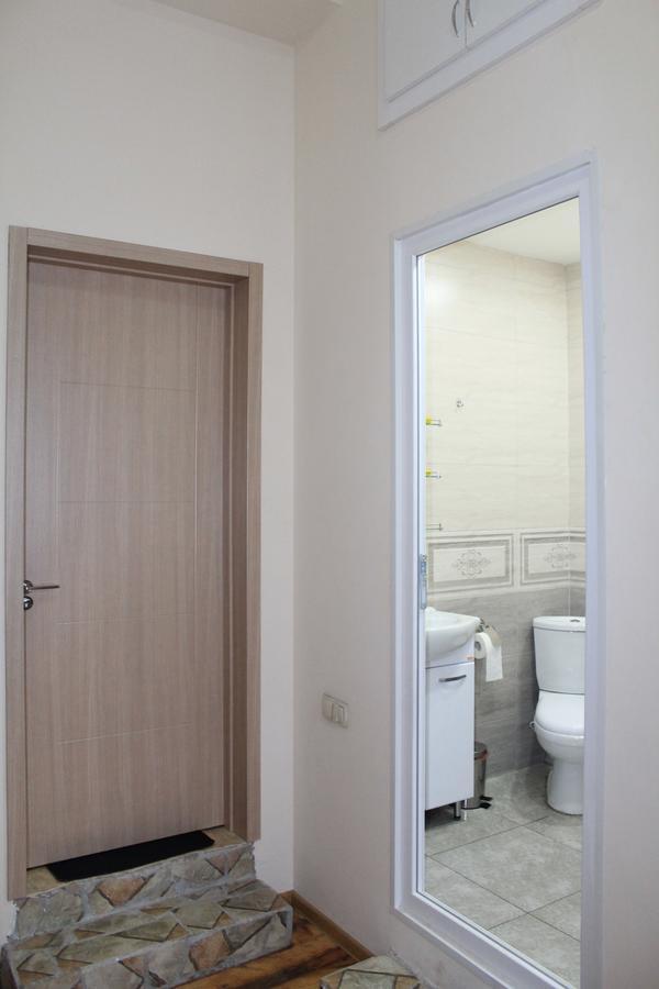 Guesthouse Nati-Natia Tbilisi Exterior foto